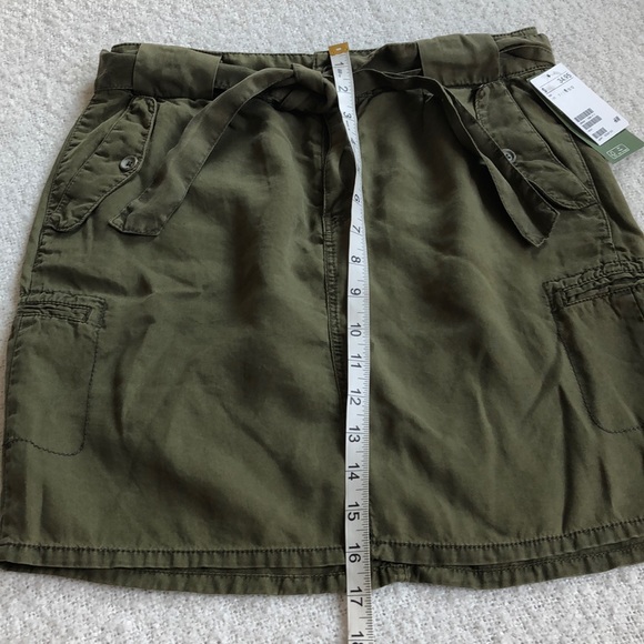 H&M cargo skirt, Size 8 - Picture 4 of 6